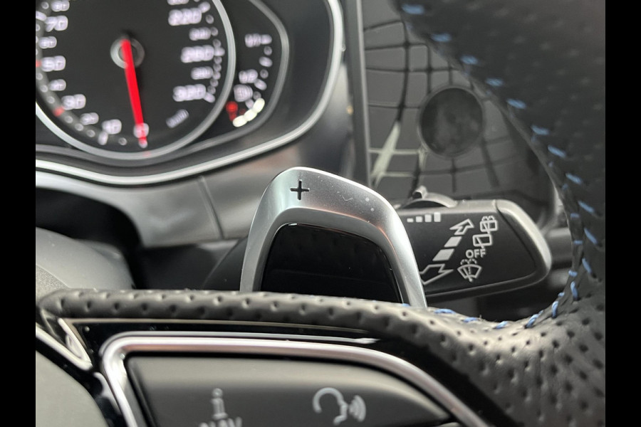 Audi RS6 *PERFORMANCE*CERAMIC*SOFCL*B&O*HUD*AKRA*KW*CONCAVE