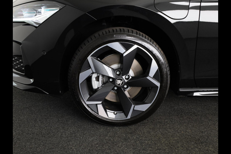 Škoda Superb Sportline Business PHEV 1.5 TSI 204 pk 6 versn. DSG | Travel Assist Plus Sportline | Trekhaak wegklapbaar | Winterpakket | Lichtmetalen velgen 19 inch Torcular
