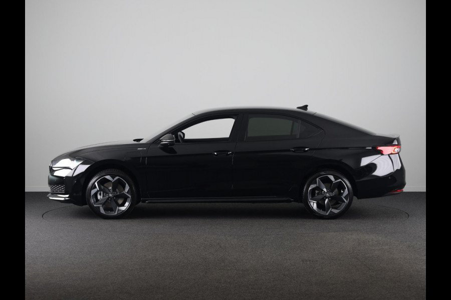 Škoda Superb Sportline Business PHEV 1.5 TSI 204 pk 6 versn. DSG | Travel Assist Plus Sportline | Trekhaak wegklapbaar | Winterpakket | Lichtmetalen velgen 19 inch Torcular