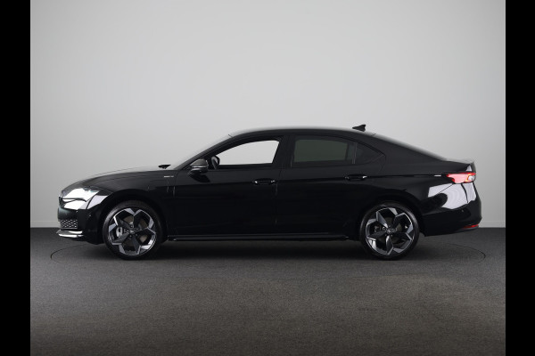 Škoda Superb Sportline Business PHEV 1.5 TSI 204 pk 6 versn. DSG | Travel Assist Plus Sportline | Trekhaak wegklapbaar | Winterpakket | Lichtmetalen velgen 19 inch Torcular