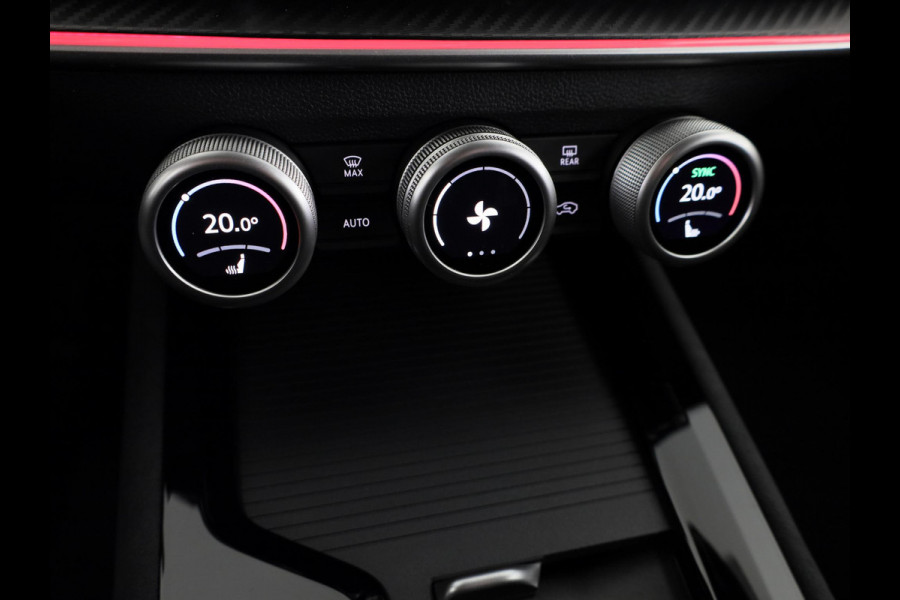 Škoda Superb Sportline Business PHEV 1.5 TSI 204 pk 6 versn. DSG | Travel Assist Plus Sportline | Trekhaak wegklapbaar | Winterpakket | Lichtmetalen velgen 19 inch Torcular