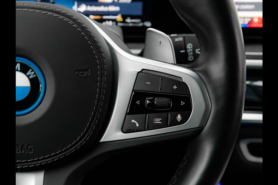 BMW X5 xDrive50e M-Sport Pro - Comfortzetels - Trekhaak - Driving + Parking Ass Prof