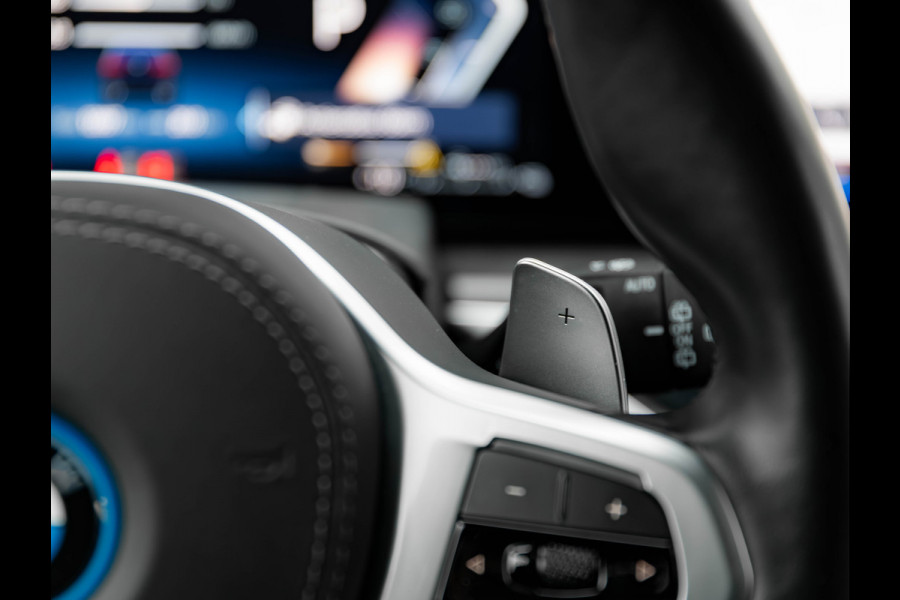 BMW X5 xDrive50e M-Sport Pro - Comfortzetels - Trekhaak - Driving + Parking Ass Prof