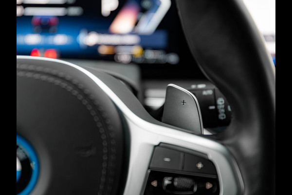 BMW X5 xDrive50e M-Sport Pro - Comfortzetels - Trekhaak - Driving + Parking Ass Prof