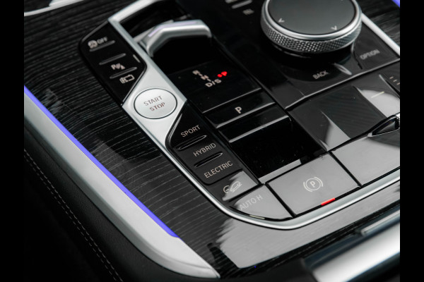 BMW X5 xDrive50e M-Sport Pro - Comfortzetels - Trekhaak - Driving + Parking Ass Prof