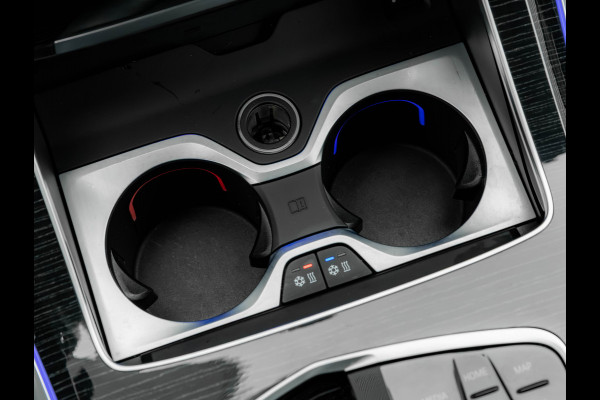 BMW X5 xDrive50e M-Sport Pro - Comfortzetels - Trekhaak - Driving + Parking Ass Prof