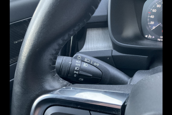 Volvo XC40 1.5 T5 262pk Recharge R-Design Pano Stoel/Stuurverw.Trekhaak Harman Kardon Blis