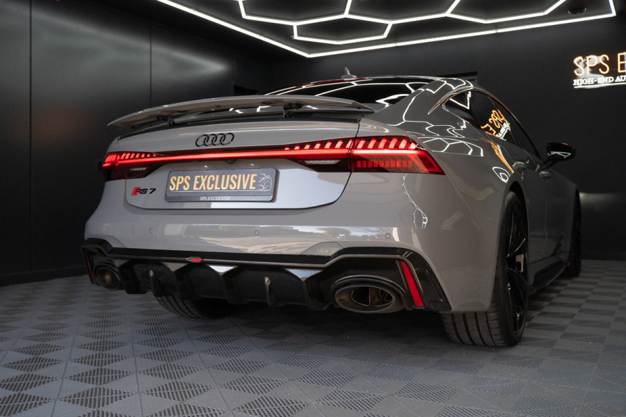Audi A7 Sportback 4.0 TFSI RS 7 quattro URBAN / B&O / Keramisch / Pano / Soft close / HUD / VC / ACC RS7
