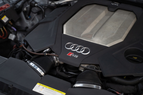 Audi A7 Sportback 4.0 TFSI RS 7 quattro URBAN / B&O / Keramisch / Pano / Soft close / HUD / VC / ACC RS7