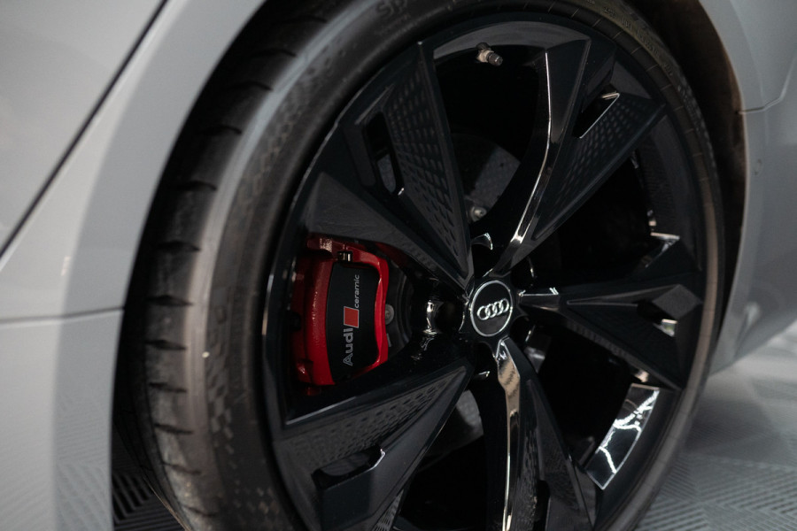 Audi A7 Sportback 4.0 TFSI RS 7 quattro URBAN / B&O / Keramisch / Pano / Soft close / HUD / VC / ACC RS7