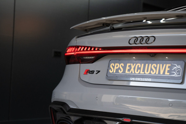 Audi A7 Sportback 4.0 TFSI RS 7 quattro URBAN / B&O / Keramisch / Pano / Soft close / HUD / VC / ACC RS7