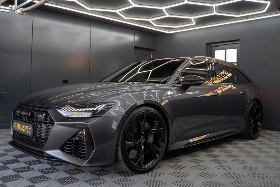 Audi A6 Avant RS 6 TFSI quattro / B&O 3d./ Milltek / Keramisch / Pano / Carbon / Softcl. / 360 cam / Alarm kl5 - Full option