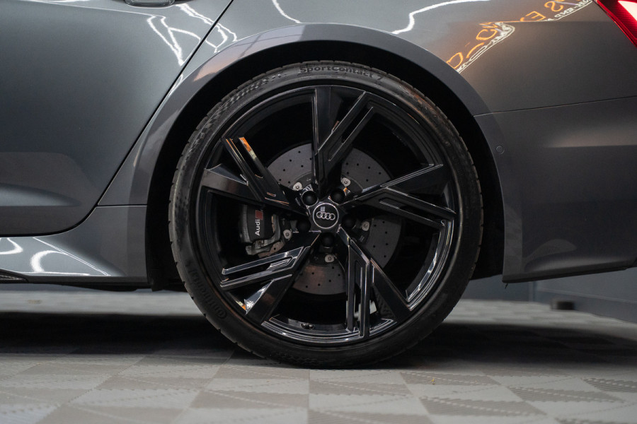 Audi A6 Avant RS 6 TFSI quattro / B&O 3d./ Milltek / Keramisch / Pano / Carbon / Softcl. / 360 cam / Alarm kl5 - Full option