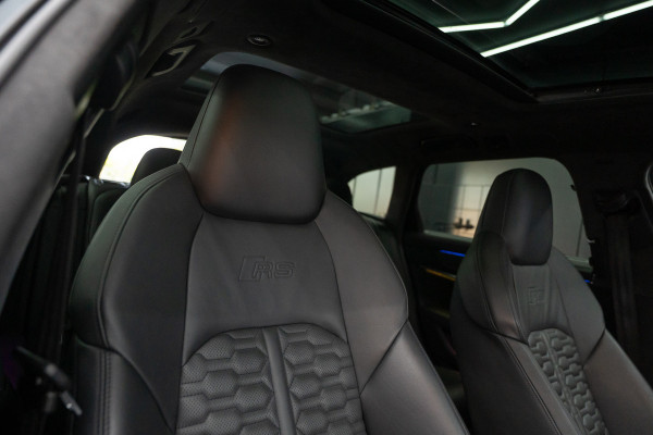 Audi A6 Avant RS 6 TFSI quattro / B&O 3d./ Milltek / Keramisch / Pano / Carbon / Softcl. / 360 cam / Alarm kl5 - Full option