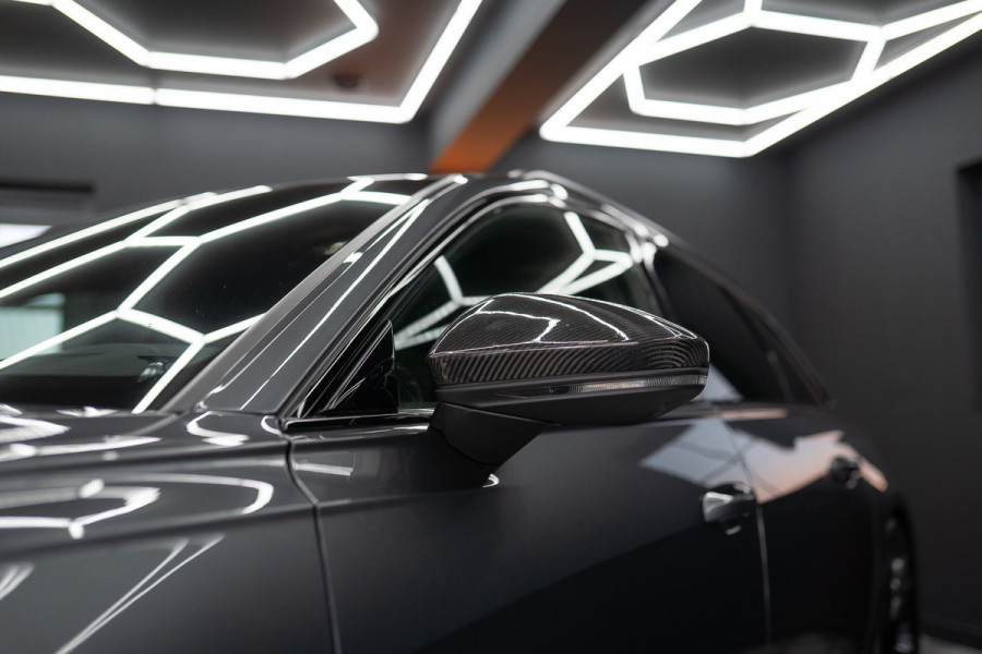 Audi A6 Avant RS 6 TFSI quattro / B&O 3d./ Milltek / Keramisch / Pano / Carbon / Softcl. / 360 cam / Alarm kl5 - Full option