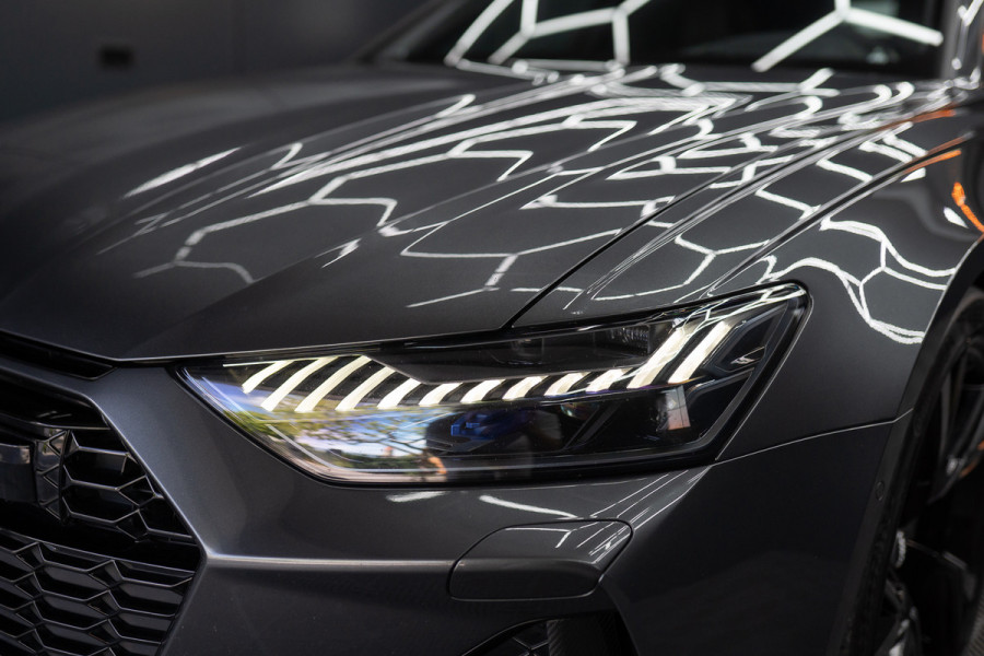 Audi A6 Avant RS 6 TFSI quattro / B&O 3d./ Milltek / Keramisch / Pano / Carbon / Softcl. / 360 cam / Alarm kl5 - Full option