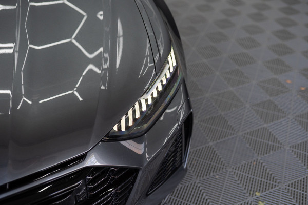 Audi A6 Avant RS 6 TFSI quattro / B&O 3d./ Milltek / Keramisch / Pano / Carbon / Softcl. / 360 cam / Alarm kl5 - Full option