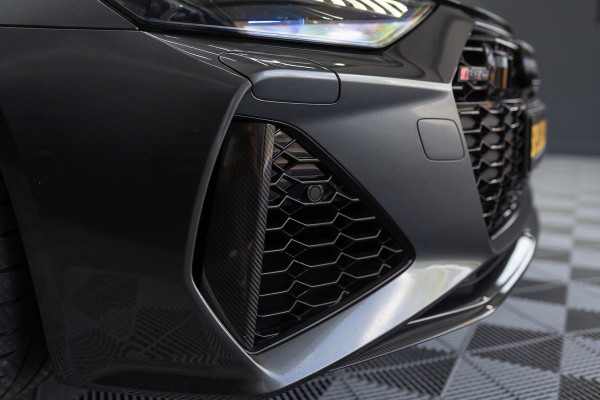 Audi A6 Avant RS 6 TFSI quattro / B&O 3d./ Milltek / Keramisch / Pano / Carbon / Softcl. / 360 cam / Alarm kl5 - Full option