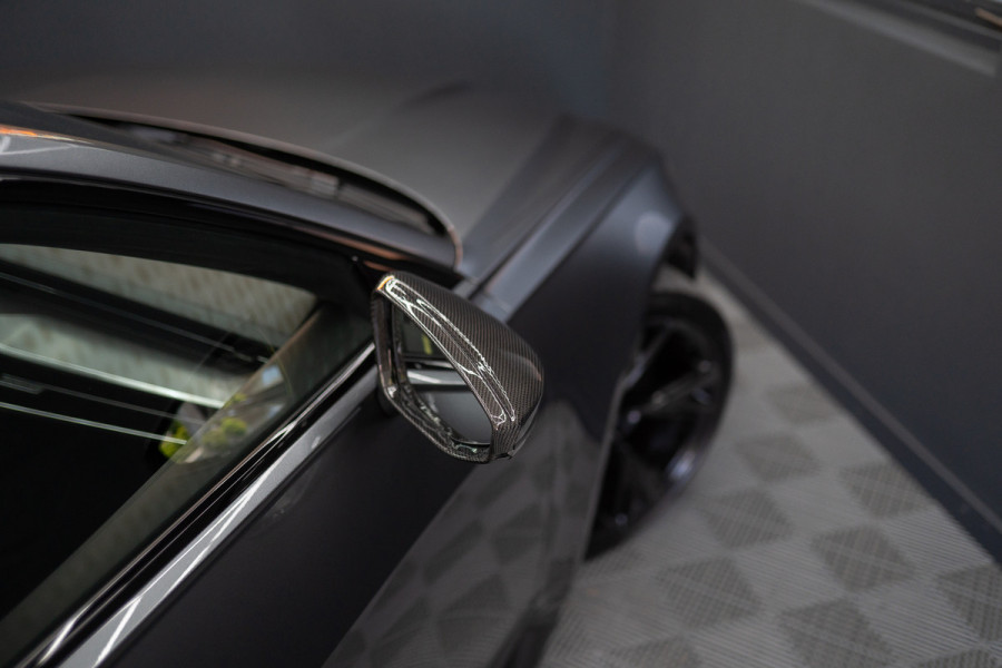 Audi A6 Avant RS 6 TFSI quattro / B&O 3d./ Milltek / Keramisch / Pano / Carbon / Softcl. / 360 cam / Alarm kl5 - Full option