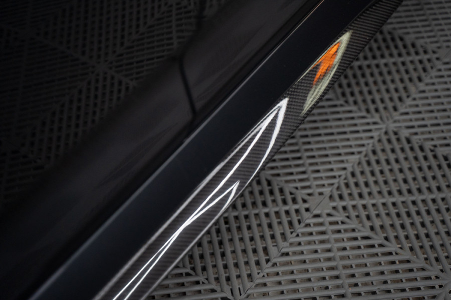 Audi A6 Avant RS 6 TFSI quattro / B&O 3d./ Milltek / Keramisch / Pano / Carbon / Softcl. / 360 cam / Alarm kl5 - Full option