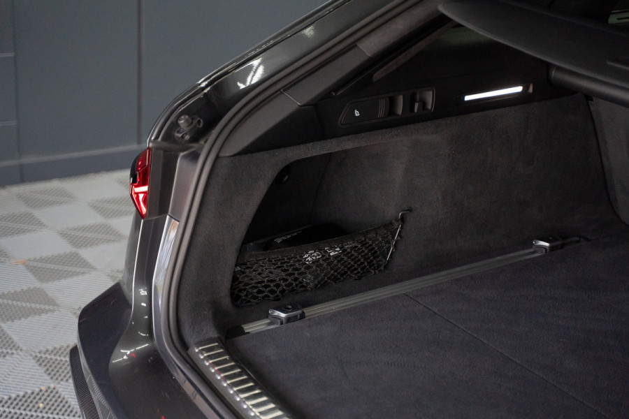 Audi A6 Avant RS 6 TFSI quattro / B&O 3d./ Milltek / Keramisch / Pano / Carbon / Softcl. / 360 cam / Alarm kl5 - Full option