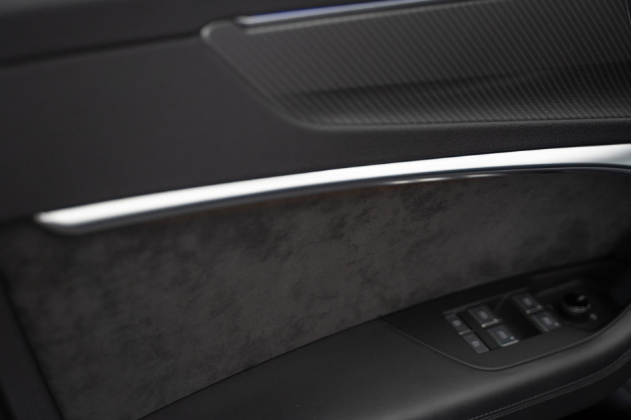 Audi A6 Avant RS 6 TFSI quattro / B&O 3d./ Milltek / Keramisch / Pano / Carbon / Softcl. / 360 cam / Alarm kl5 - Full option