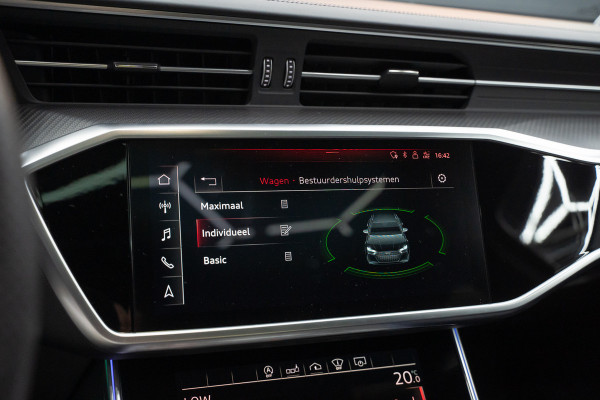 Audi A6 Avant RS 6 TFSI quattro / B&O 3d./ Milltek / Keramisch / Pano / Carbon / Softcl. / 360 cam / Alarm kl5 - Full option