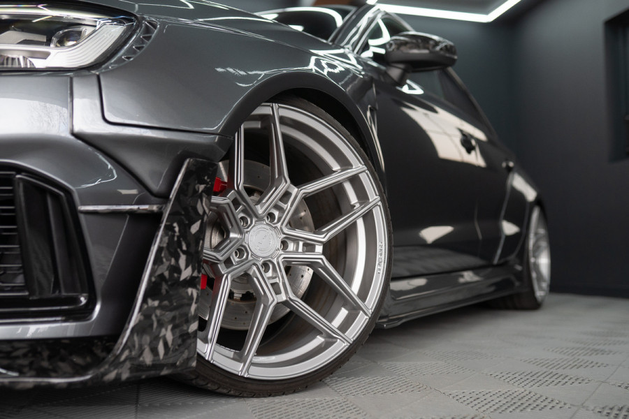 Audi A3 Limousine 2.5 TFSI RS 3 quattro Widebody / TTE700 / Full PPF / B&O / Pano / IPE Titanium uitlaat / VC / Custom RS3 VOL Stage 3