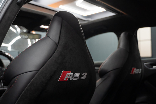 Audi A3 Limousine 2.5 TFSI RS 3 quattro Widebody / TTE700 / Full PPF / B&O / Pano / IPE Titanium uitlaat / VC / Custom RS3 VOL Stage 3