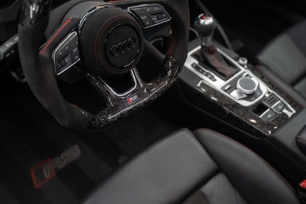 Audi A3 Limousine 2.5 TFSI RS 3 quattro Widebody / TTE700 / Full PPF / B&O / Pano / IPE Titanium uitlaat / VC / Custom RS3 VOL Stage 3