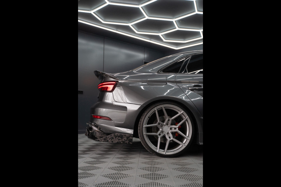 Audi A3 Limousine 2.5 TFSI RS 3 quattro Widebody / TTE700 / Full PPF / B&O / Pano / IPE Titanium uitlaat / VC / Custom RS3 VOL Stage 3