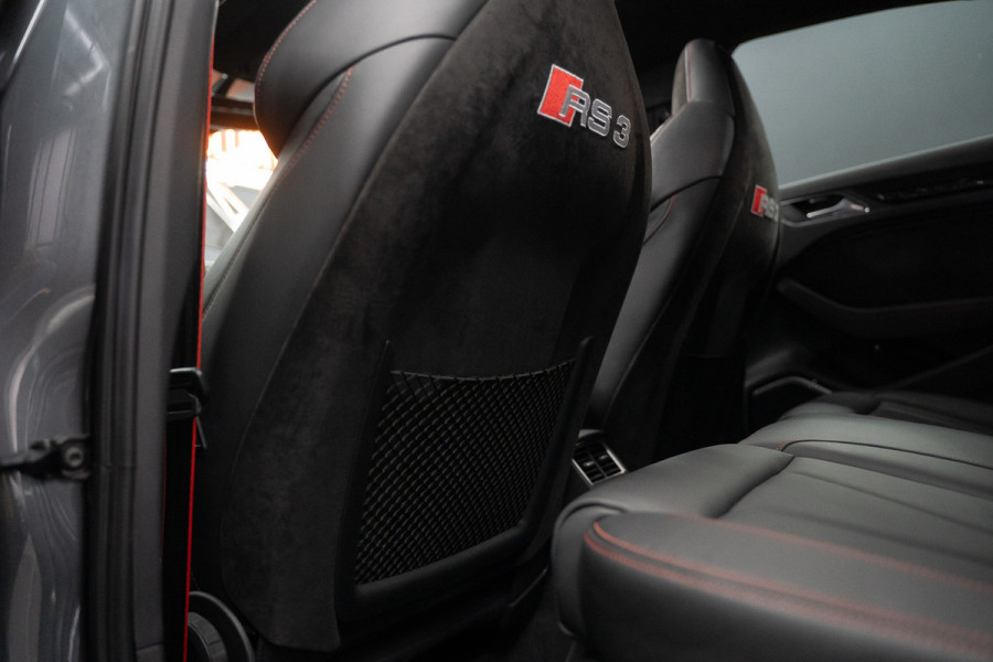Audi A3 Limousine 2.5 TFSI RS 3 quattro Widebody / TTE700 / Full PPF / B&O / Pano / IPE Titanium uitlaat / VC / Custom RS3 VOL Stage 3