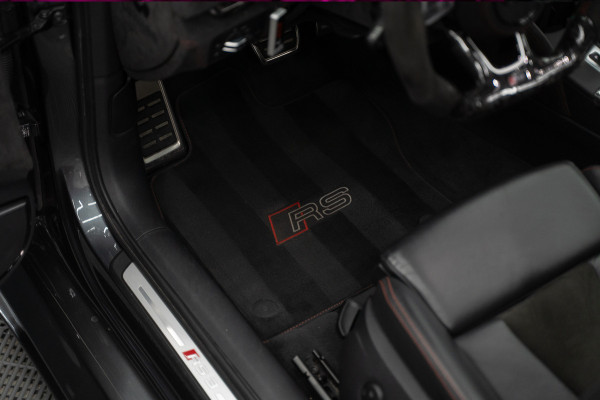 Audi A3 Limousine 2.5 TFSI RS 3 quattro Widebody / TTE700 / Full PPF / B&O / Pano / IPE Titanium uitlaat / VC / Custom RS3 VOL Stage 3