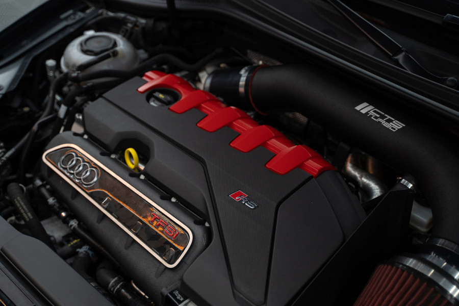 Audi A3 Limousine 2.5 TFSI RS 3 quattro Widebody / TTE700 / Full PPF / B&O / Pano / IPE Titanium uitlaat / VC / Custom RS3 VOL Stage 3