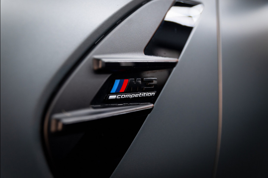 BMW 3 Serie M3 xDrive Competition / Frozen / Carbon / H&K / Laser / ACC / Curved display / Stoelverk. / Garantie