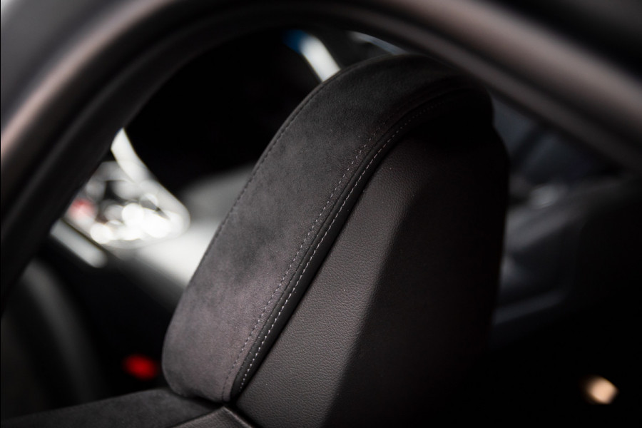 BMW 3 Serie M3 xDrive Competition / Frozen / Carbon / H&K / Laser / ACC / Curved display / Stoelverk. / Garantie