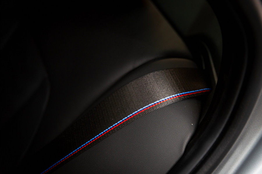 BMW 3 Serie M3 xDrive Competition / Frozen / Carbon / H&K / Laser / ACC / Curved display / Stoelverk. / Garantie