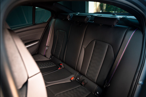 BMW 3 Serie M3 xDrive Competition / Frozen / Carbon / H&K / Laser / ACC / Curved display / Stoelverk. / Garantie