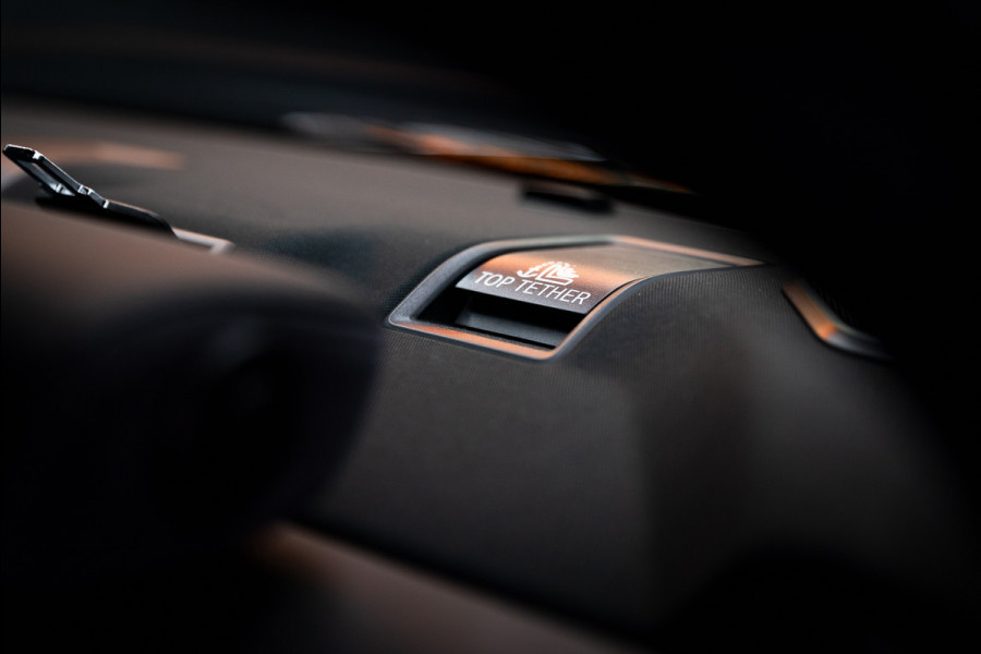 BMW 3 Serie M3 xDrive Competition / Frozen / Carbon / H&K / Laser / ACC / Curved display / Stoelverk. / Garantie