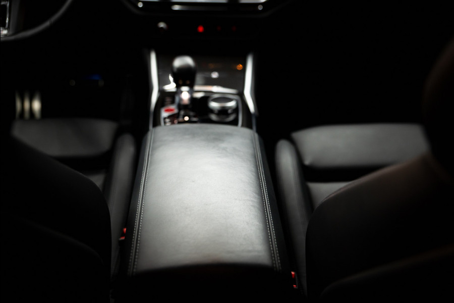 BMW 3 Serie M3 xDrive Competition / Frozen / Carbon / H&K / Laser / ACC / Curved display / Stoelverk. / Garantie