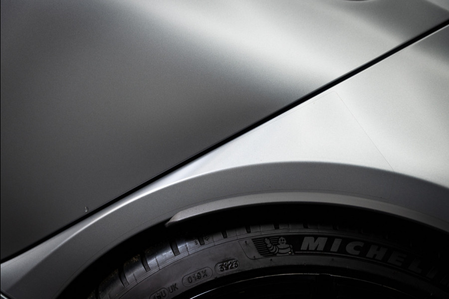 BMW 3 Serie M3 xDrive Competition / Frozen / Carbon / H&K / Laser / ACC / Curved display / Stoelverk. / Garantie