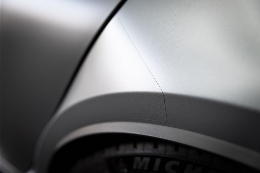 BMW 3 Serie M3 xDrive Competition / Frozen / Carbon / H&K / Laser / ACC / Curved display / Stoelverk. / Garantie