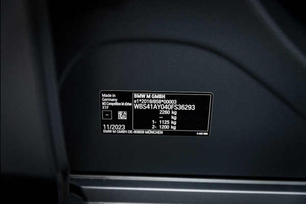 BMW 3 Serie M3 xDrive Competition / Frozen / Carbon / H&K / Laser / ACC / Curved display / Stoelverk. / Garantie