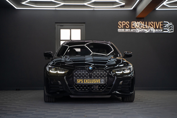 BMW 4 Serie Coupé M440i xDrive High Executive / Adaptive / Pano / 360 / Individual / Stoelverwarming / Memory / Carplay