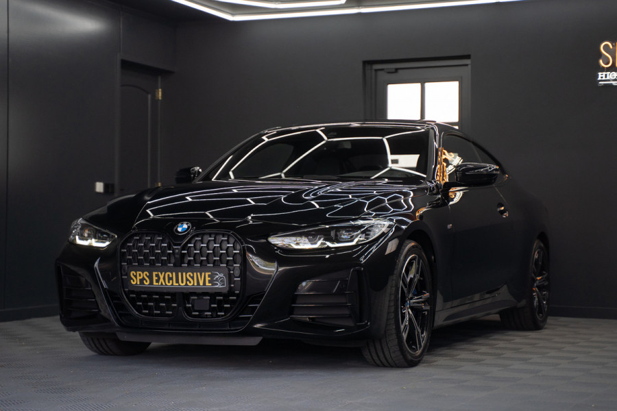 BMW 4 Serie Coupé M440i xDrive High Executive / Adaptive / Pano / 360 / Individual / Stoelverwarming / Memory / Carplay