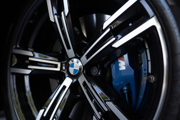 BMW 4 Serie Coupé M440i xDrive High Executive / Adaptive / Pano / 360 / Individual / Stoelverwarming / Memory / Carplay