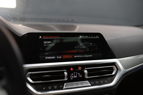 BMW 4 Serie Coupé M440i xDrive High Executive / Adaptive / Pano / 360 / Individual / Stoelverwarming / Memory / Carplay