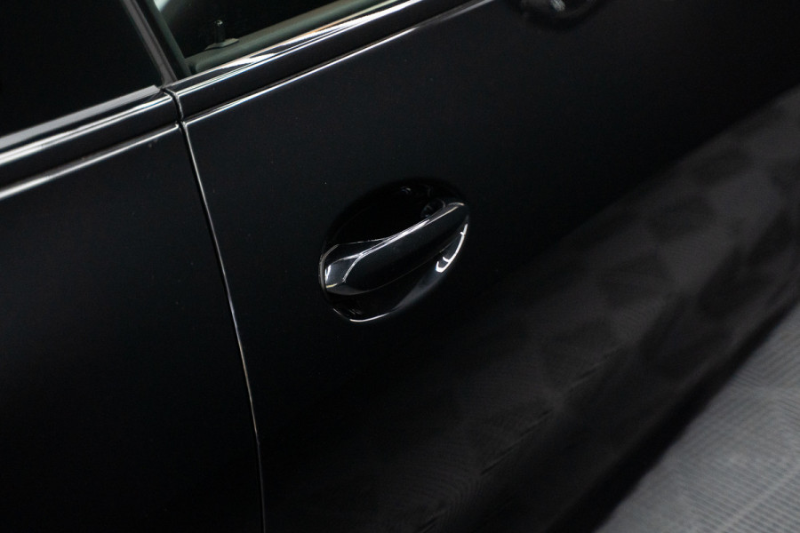 BMW 4 Serie Coupé M440i xDrive High Executive / Adaptive / Pano / 360 / Individual / Stoelverwarming / Memory / Carplay