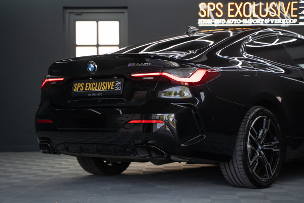 BMW 4 Serie Coupé M440i xDrive High Executive / Adaptive / Pano / 360 / Individual / Stoelverwarming / Memory / Carplay