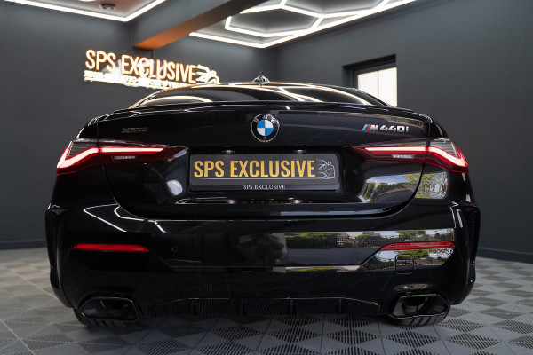 BMW 4 Serie Coupé M440i xDrive High Executive / Adaptive / Pano / 360 / Individual / Stoelverwarming / Memory / Carplay